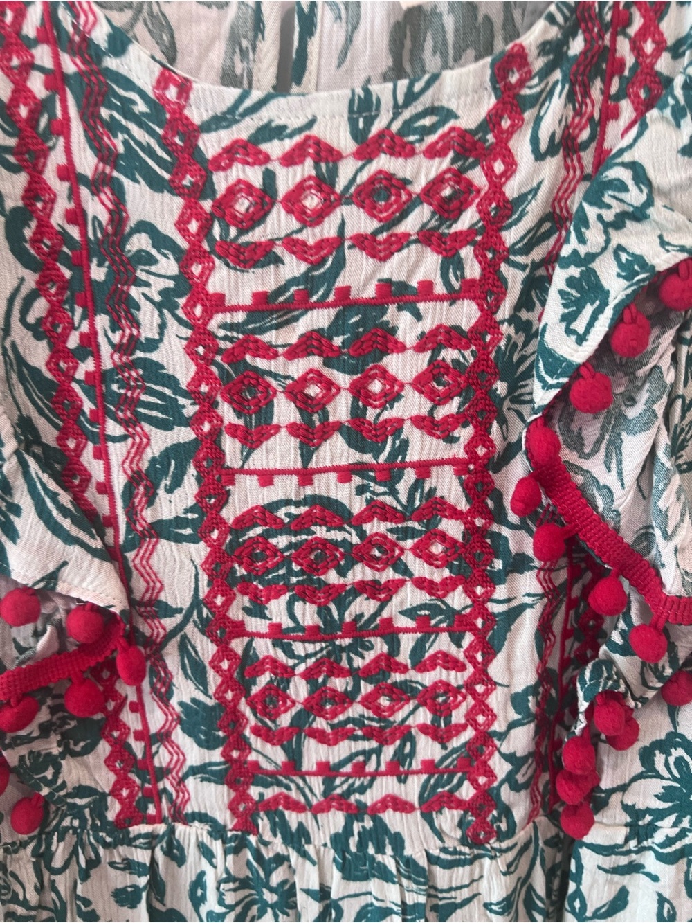 NWT Savanna Jane Green Floral Tunic with Red Embroidery Size Large - Picture 6 of 14